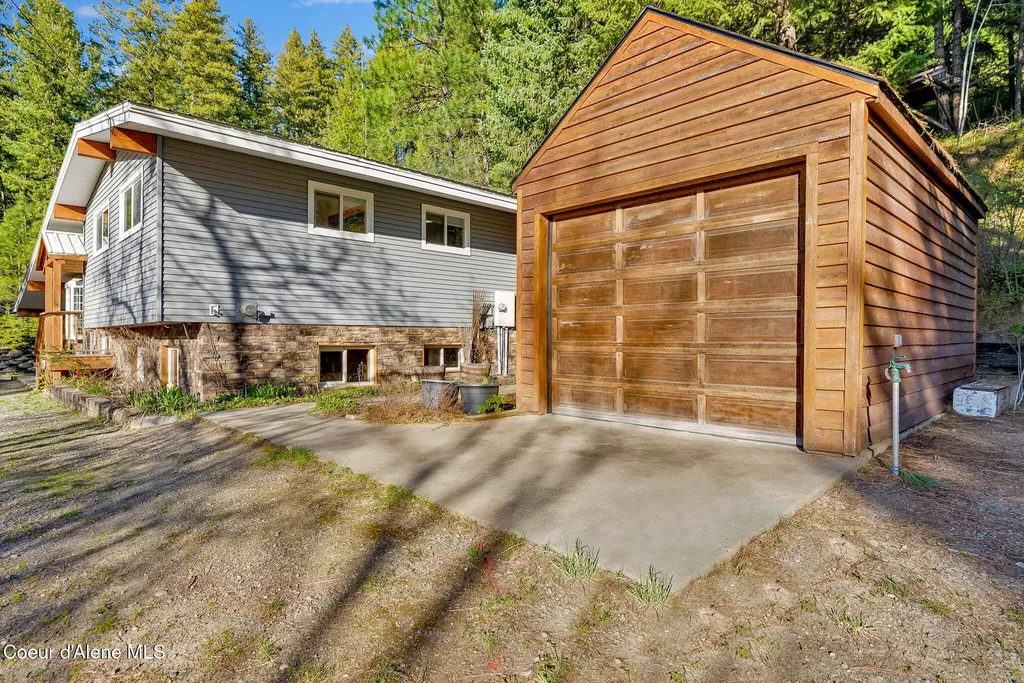 6482 Grant Street Bonners Ferry ID 83805