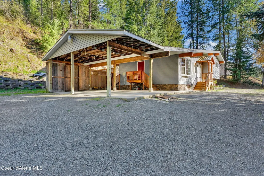 6482 Grant Street Bonners Ferry ID 83805