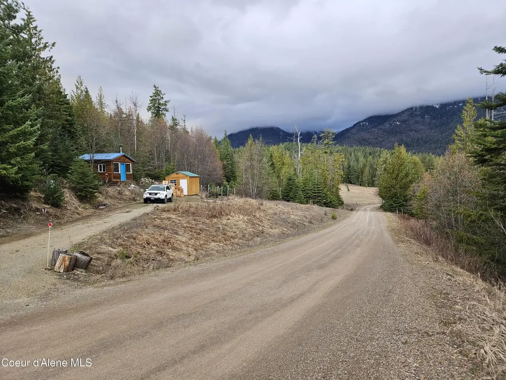 940 Sled Run Trail Clark Fork ID 83811