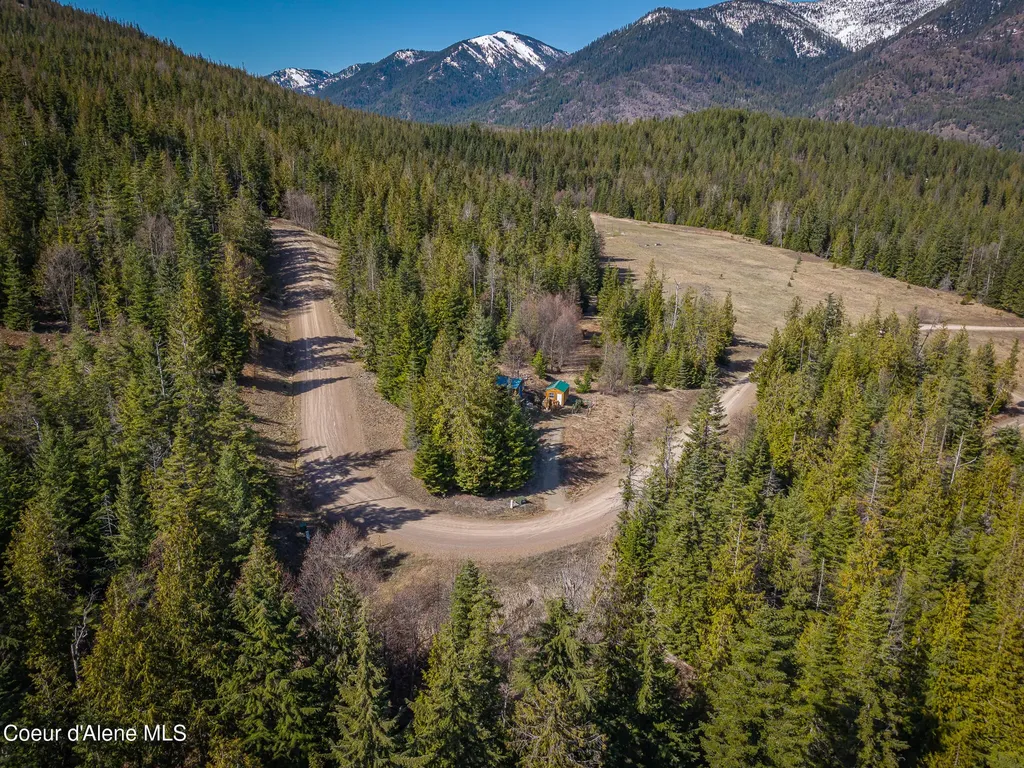940 Sled Run Trail Clark Fork ID 83811