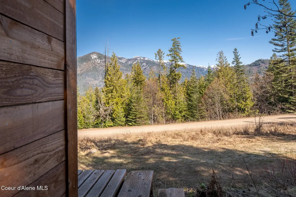 940 Sled Run Trail Clark Fork ID 83811