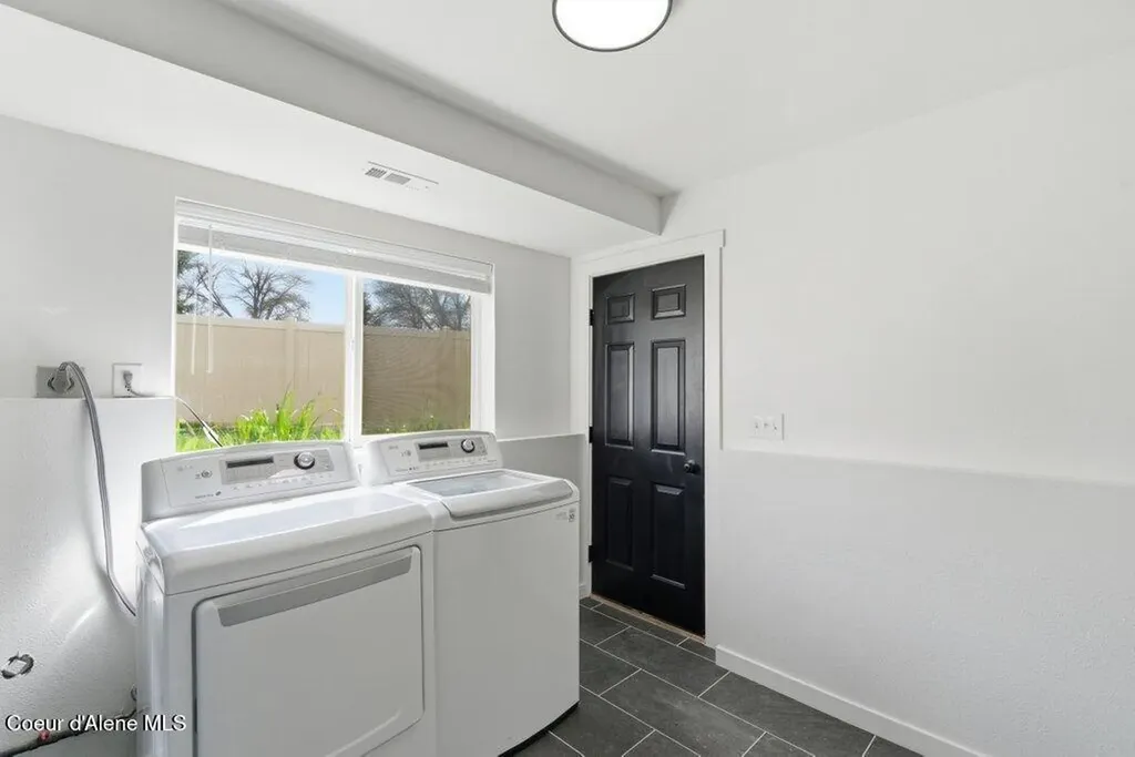 2544 W Chaumont Lane Coeur D'alene ID 83815