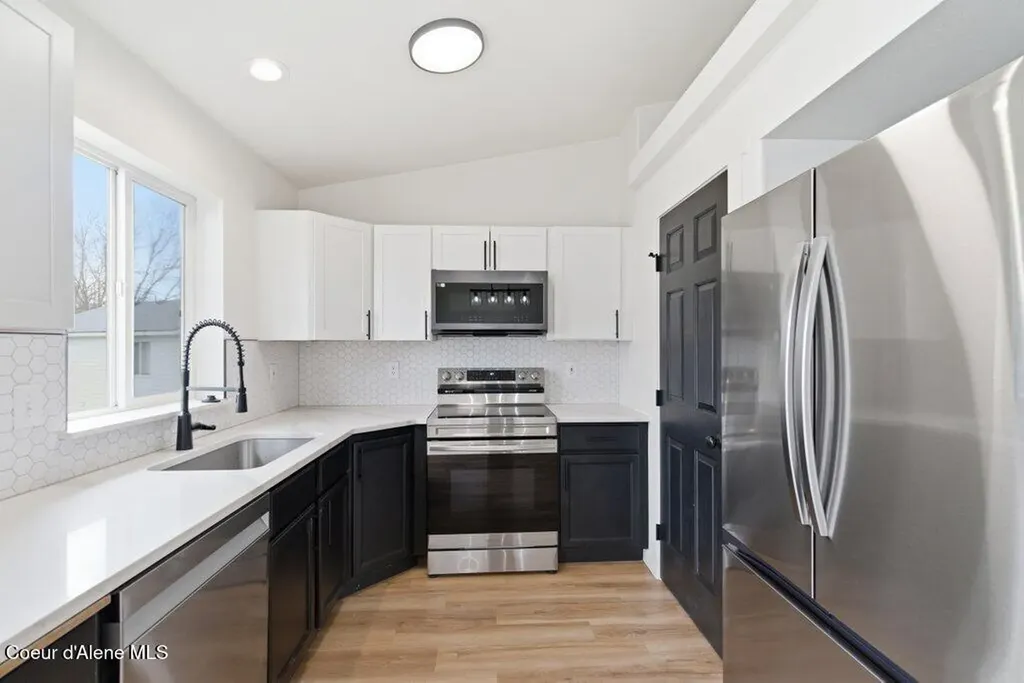 2544 W Chaumont Lane Coeur D'alene ID 83815