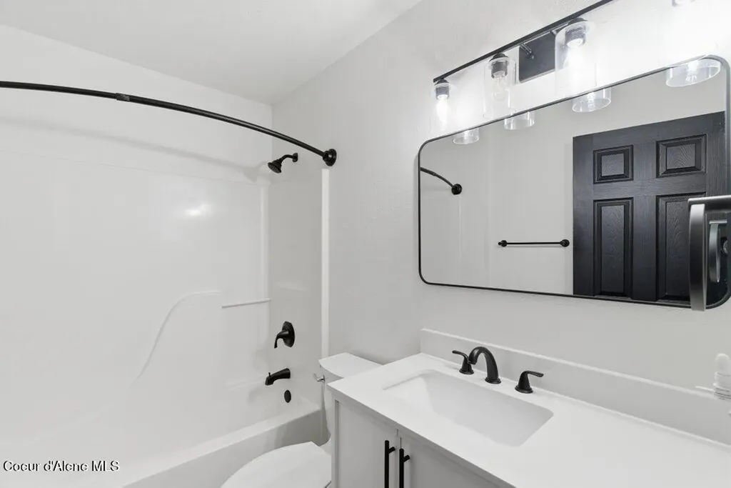 2544 W Chaumont Lane Coeur D'alene ID 83815