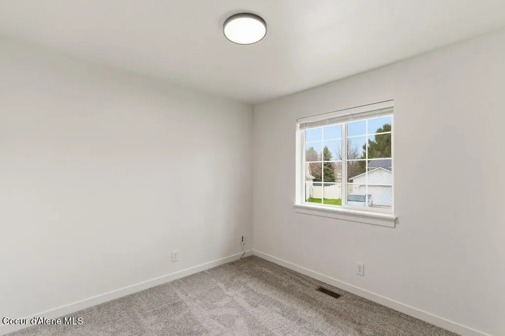2544 W Chaumont Lane Coeur D'alene ID 83815