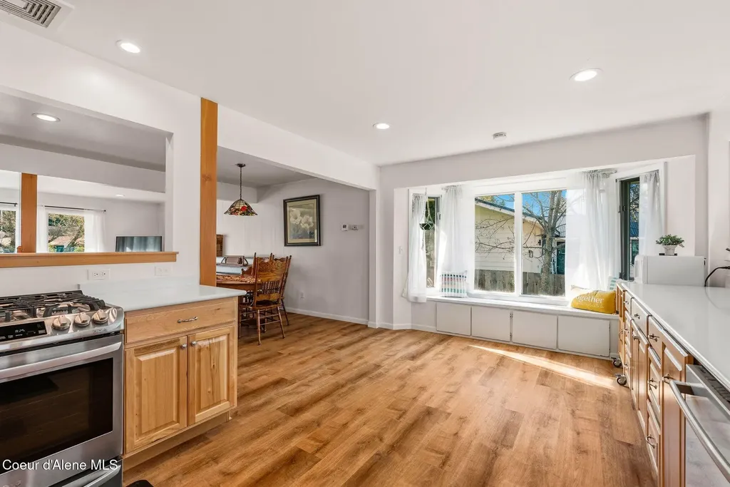606 S Ella Avenue Sandpoint ID 83864
