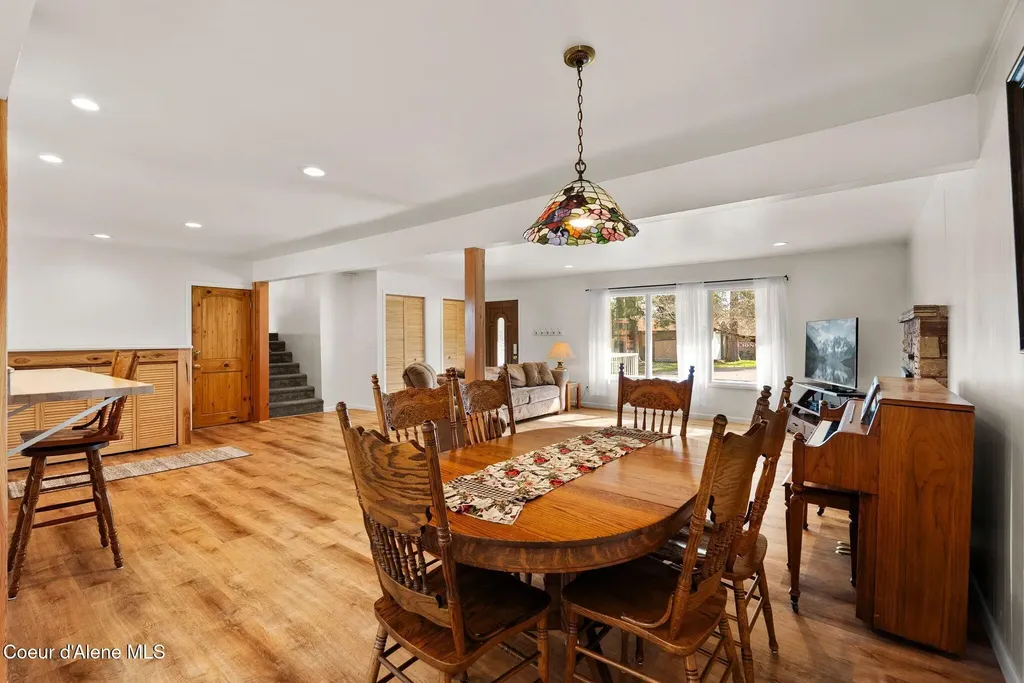 606 S Ella Avenue Sandpoint ID 83864