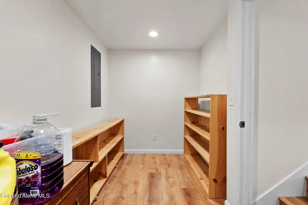 606 S Ella Avenue Sandpoint ID 83864