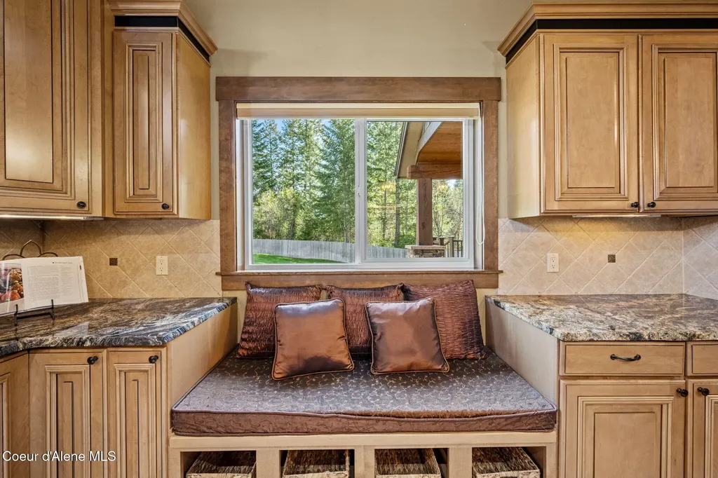 8668 N Stable Trace Court Hayden ID 83835