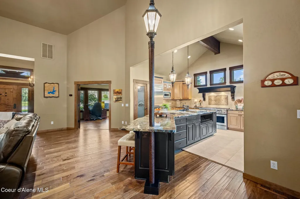 8668 N Stable Trace Court Hayden ID 83835