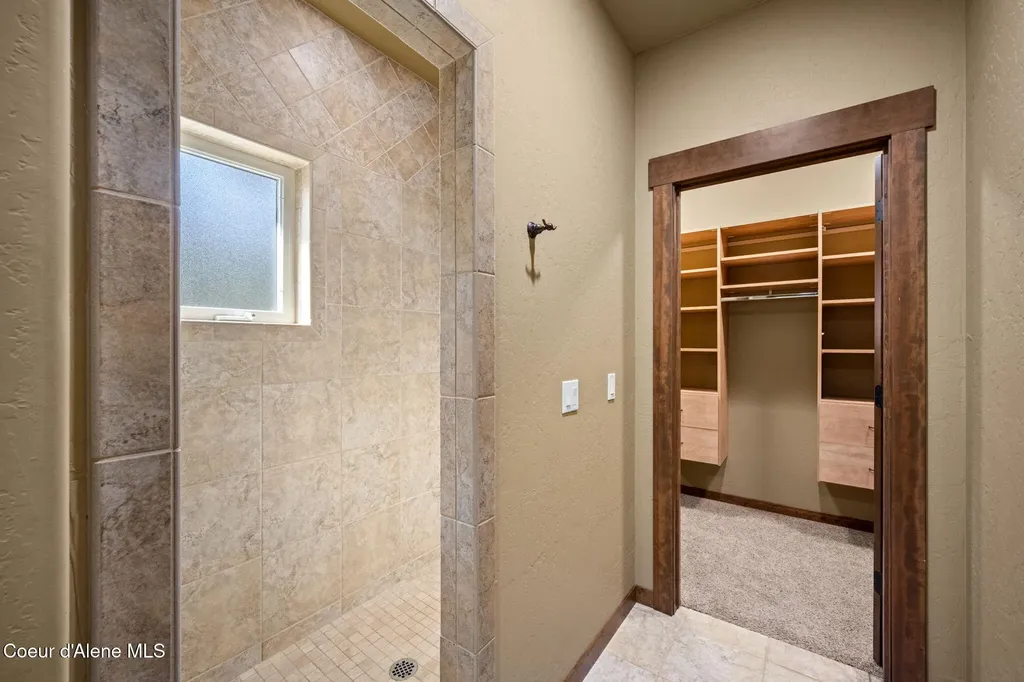 8668 N Stable Trace Court Hayden ID 83835