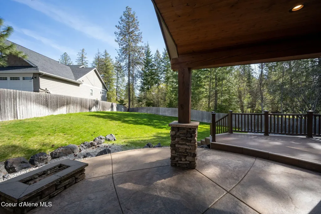 8668 N Stable Trace Court Hayden ID 83835