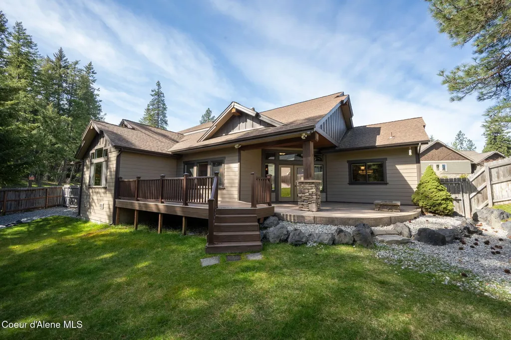 8668 N Stable Trace Court Hayden ID 83835