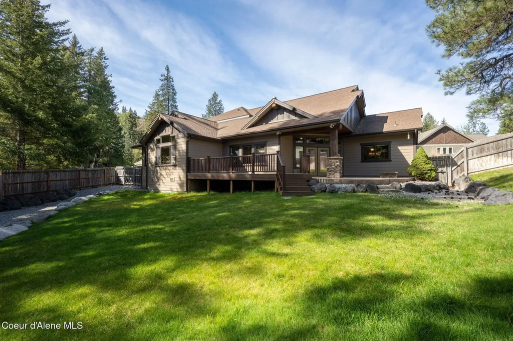 8668 N Stable Trace Court Hayden ID 83835