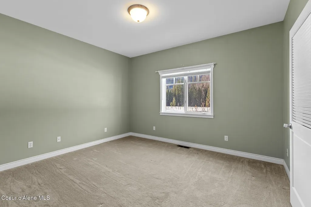 828 W Fork Eagle Creek Road Wallace ID 83873
