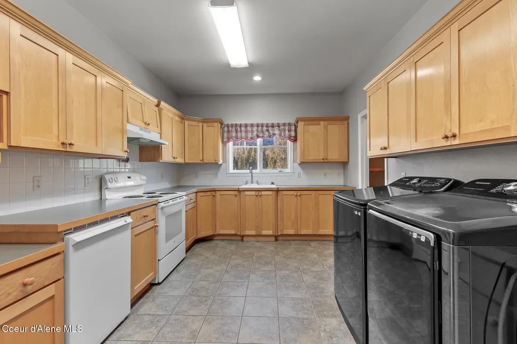 828 W Fork Eagle Creek Road Wallace ID 83873