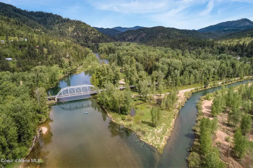 828 W Fork Eagle Creek Road Wallace ID 83873