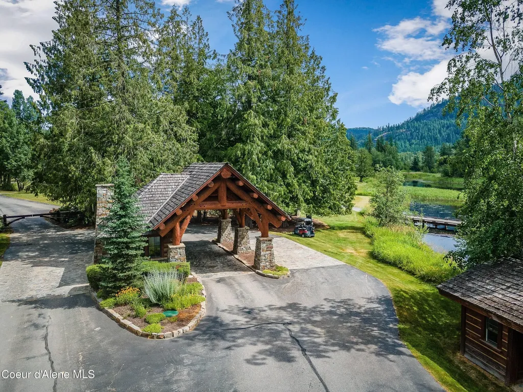 133 Olympic Drive Sandpoint ID 83864