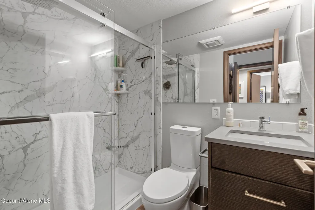 185 Crystal Springs Road Sandpoint ID 83864