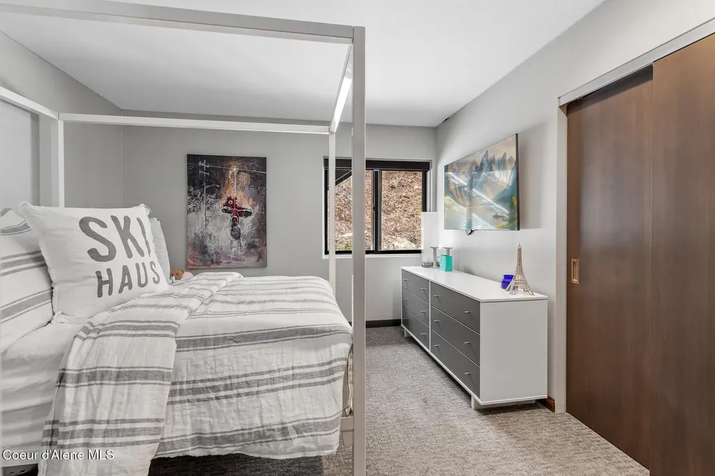 185 Crystal Springs Road Sandpoint ID 83864