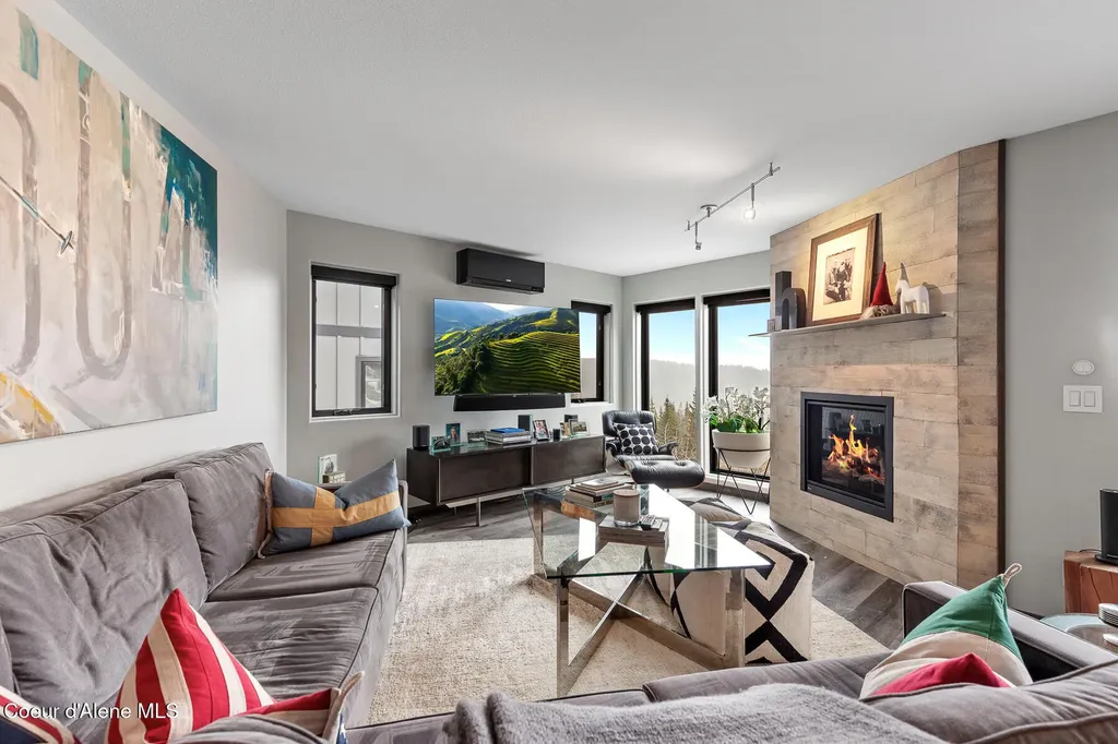 185 Crystal Springs Road Sandpoint ID 83864
