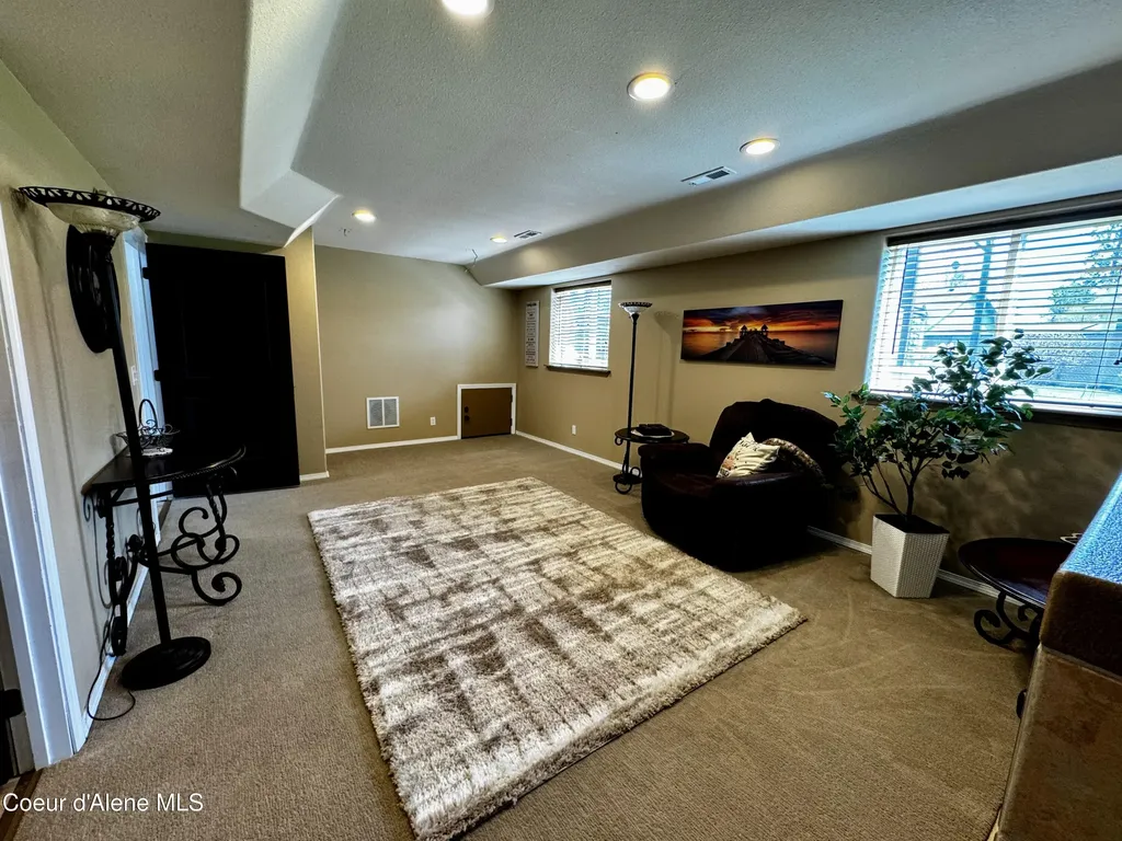 101 S Riverwood Court Post Falls ID 83854