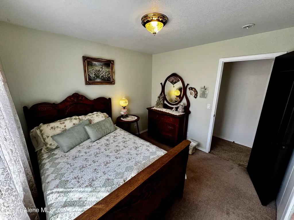 101 S Riverwood Court Post Falls ID 83854