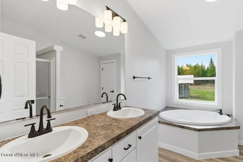 293 Sitting Bull Road Sandpoint ID 83864