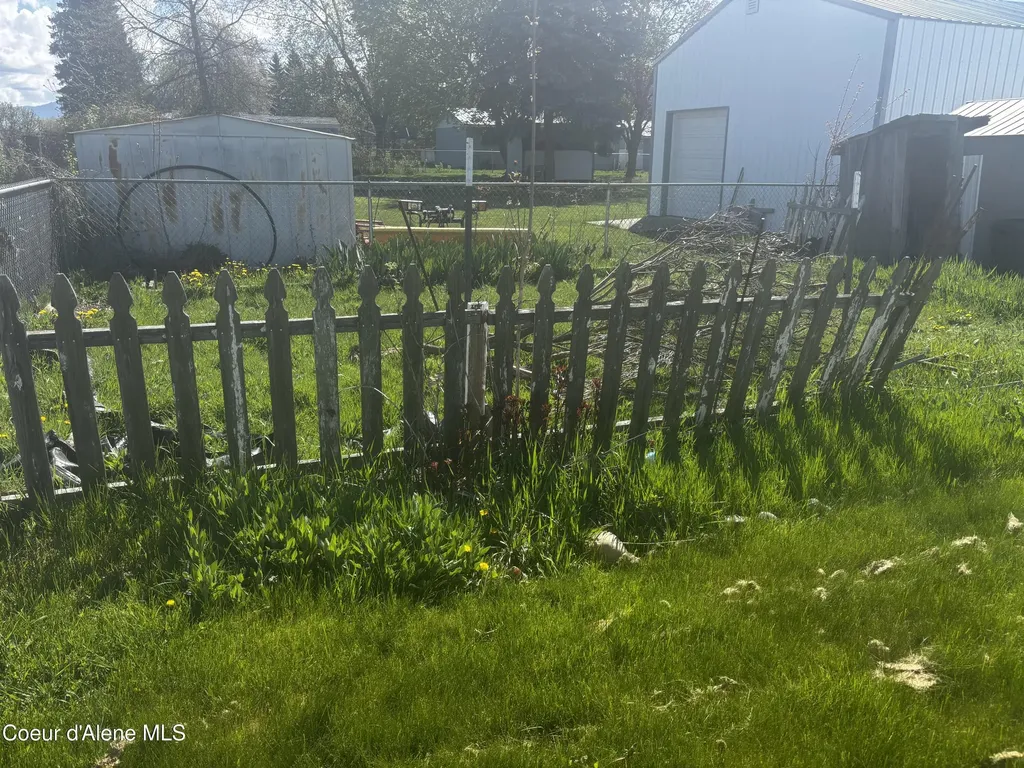 9164 N Reed Road Hayden ID 83835