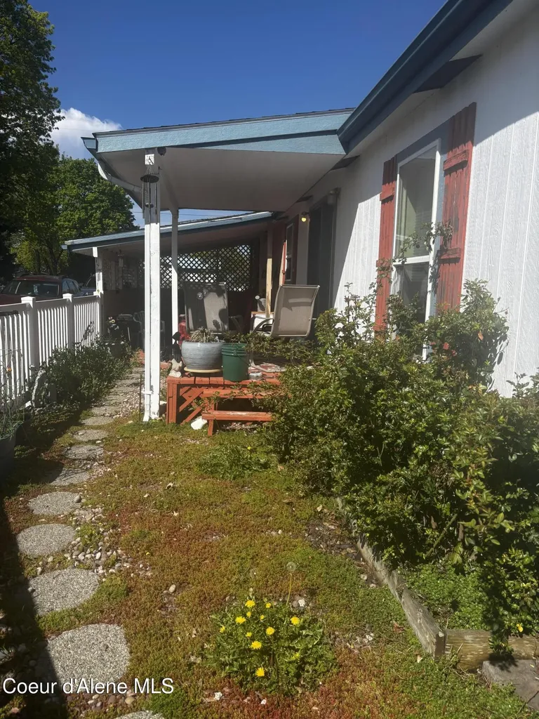 9164 N Reed Road Hayden ID 83835