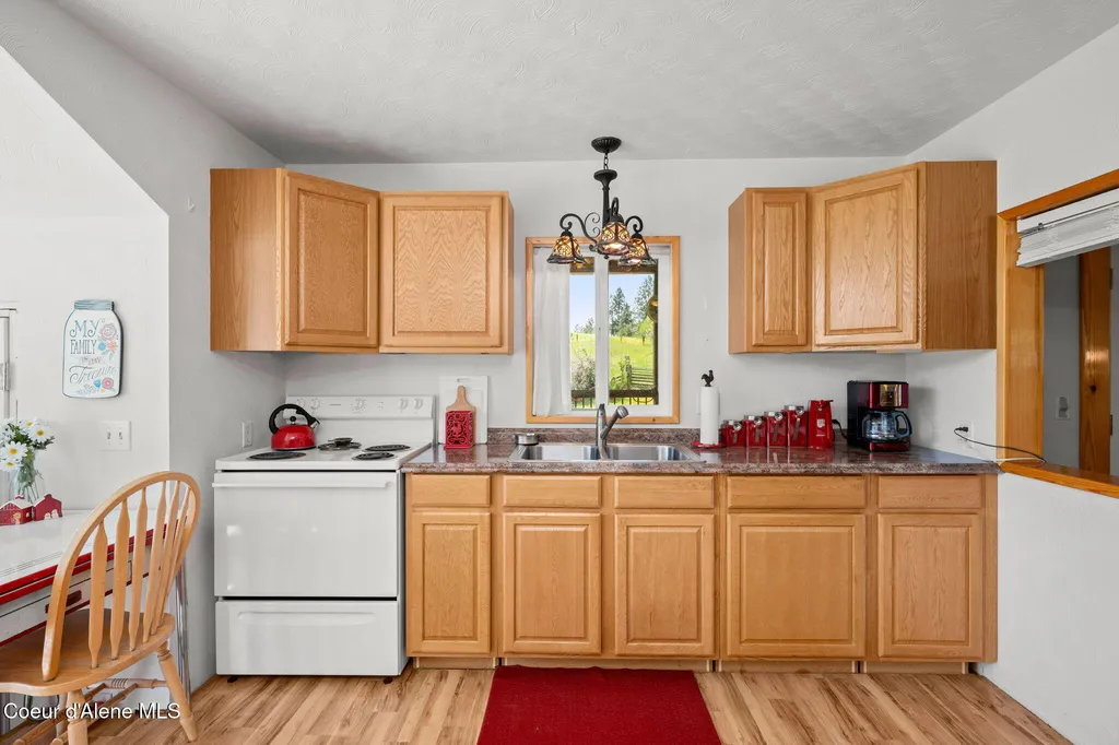 39138 S Highway 3 St. Maries ID 83861
