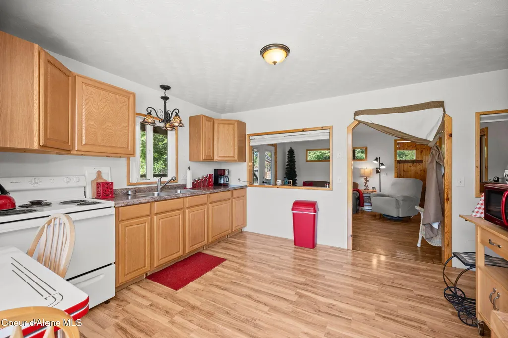 39138 S Highway 3 St. Maries ID 83861