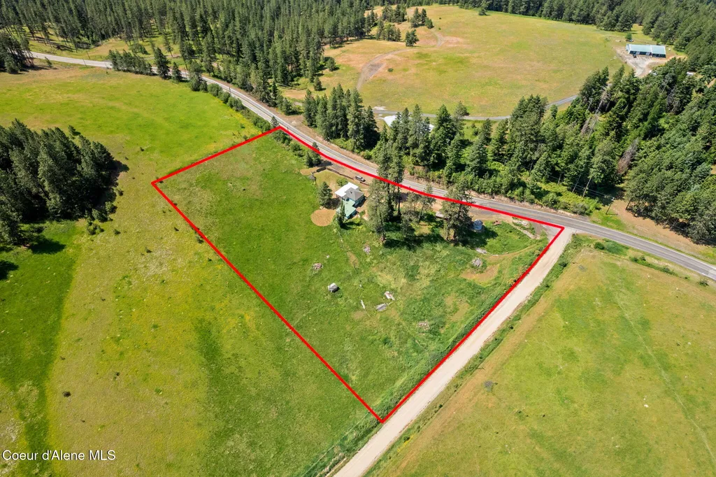 39138 S Highway 3 St. Maries ID 83861