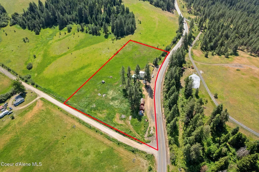 39138 S Highway 3 St. Maries ID 83861
