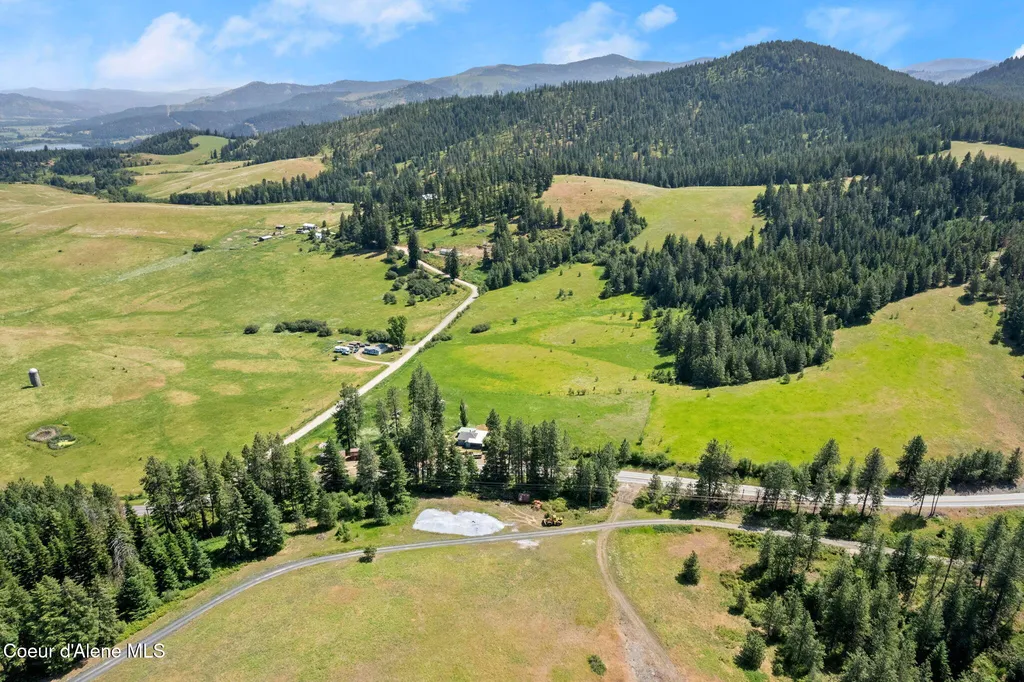 39138 S Highway 3 St. Maries ID 83861