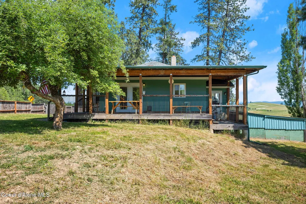 39138 S Highway 3 St. Maries ID 83861