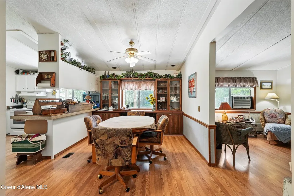 1601 Spades Road Sagle ID 83860