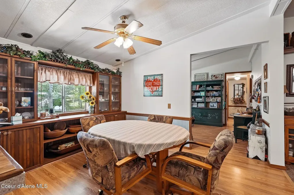 1601 Spades Road Sagle ID 83860