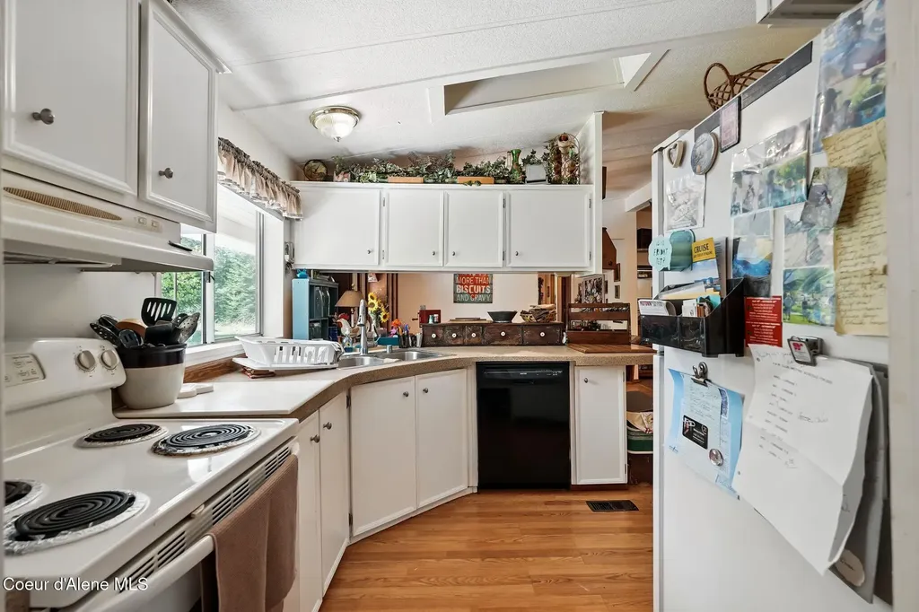 1601 Spades Road Sagle ID 83860