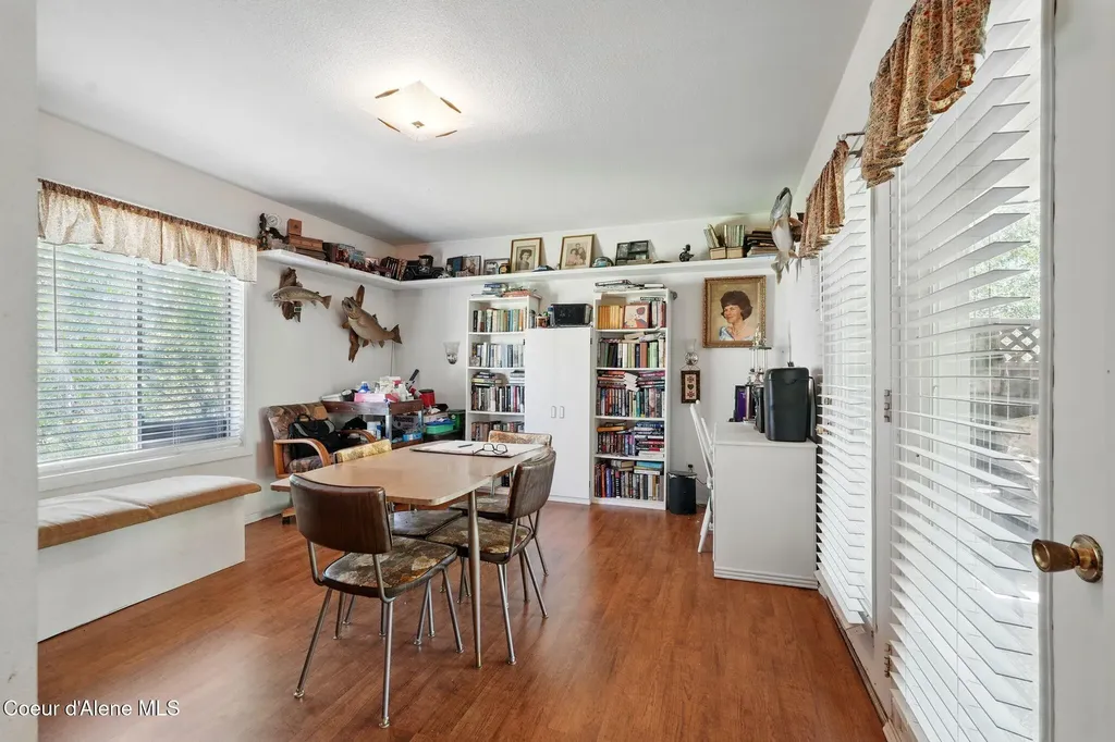 1601 Spades Road Sagle ID 83860