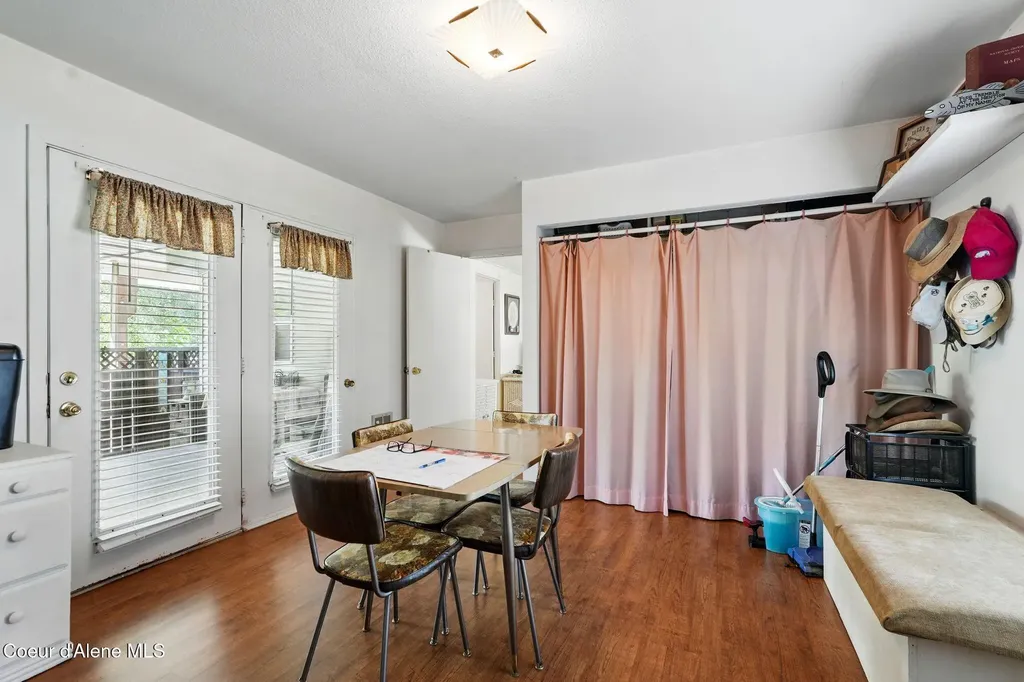 1601 Spades Road Sagle ID 83860