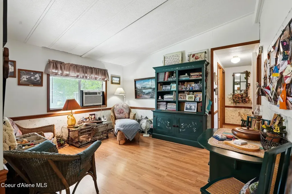 1601 Spades Road Sagle ID 83860