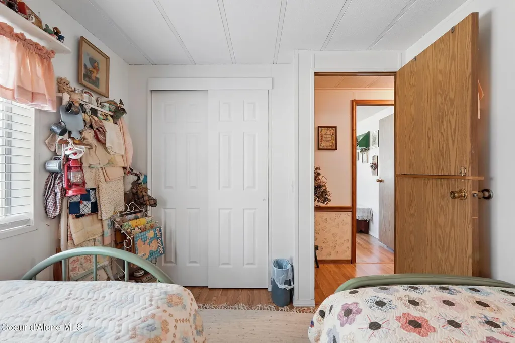1601 Spades Road Sagle ID 83860