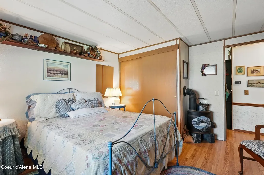 1601 Spades Road Sagle ID 83860