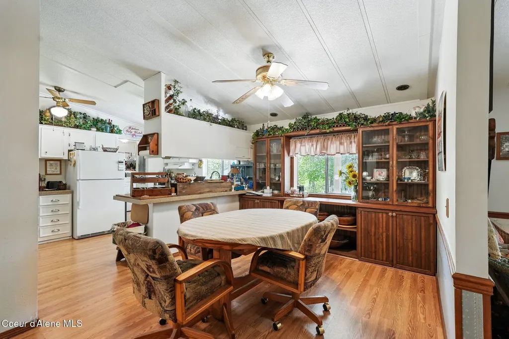1601 Spades Road Sagle ID 83860