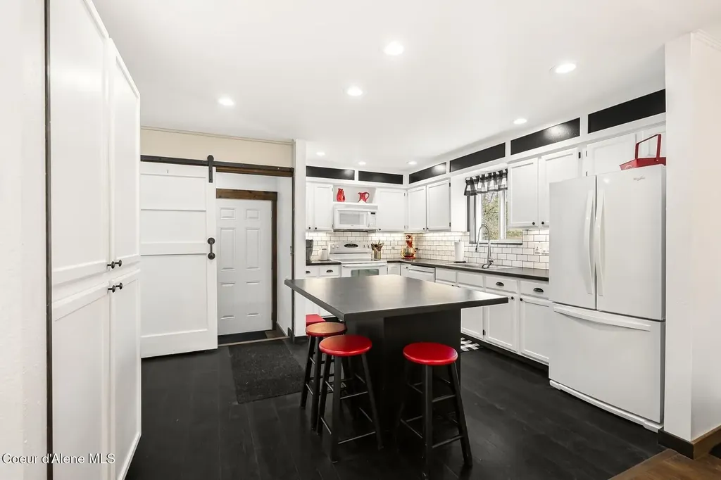 52 Robin Drive Sagle ID 83860