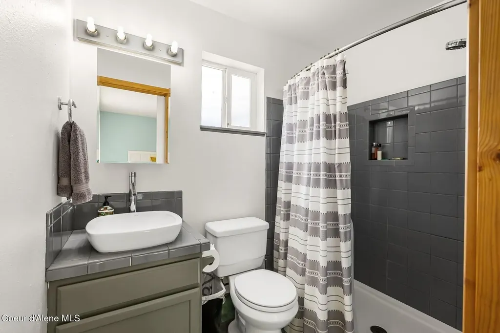 52 Robin Drive Sagle ID 83860