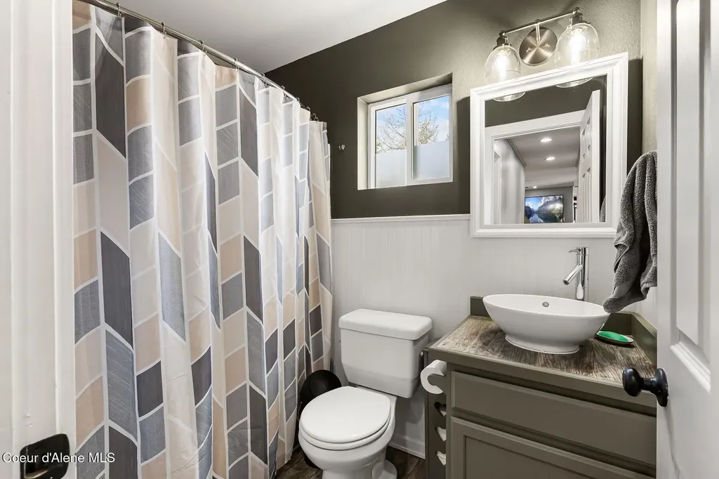 52 Robin Drive Sagle ID 83860