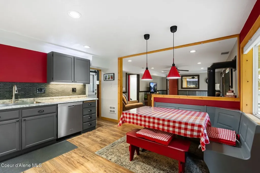 52 Robin Drive Sagle ID 83860