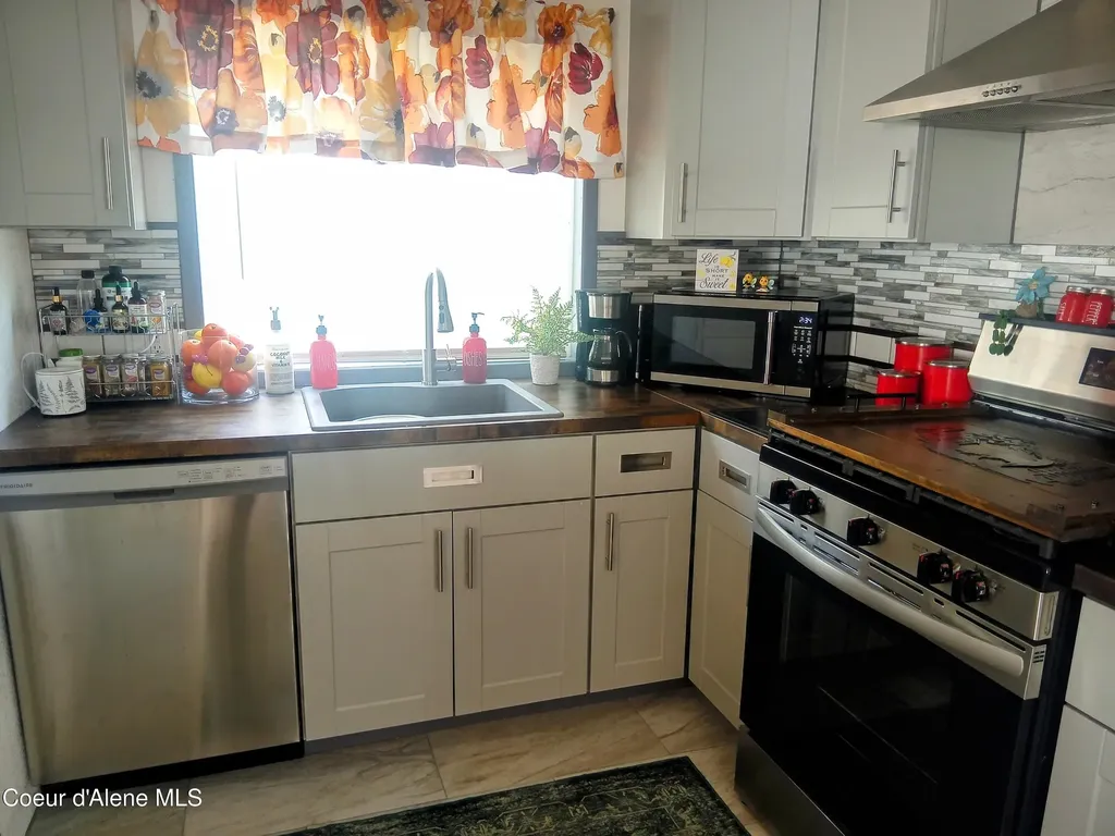 531 Burke Road Wallace ID 83873